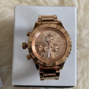 ✖️SOLD✖️NWT Nixon Women's 42-20 Chrono - All Rose Gold